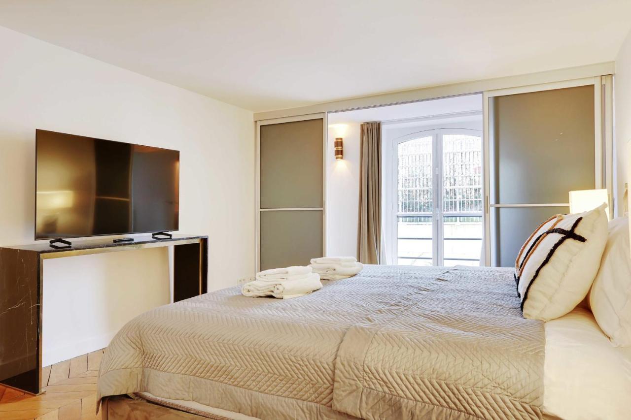 Elegant Apartment - 2Bd-6P - Avenue Montaigne Париж Экстерьер фото